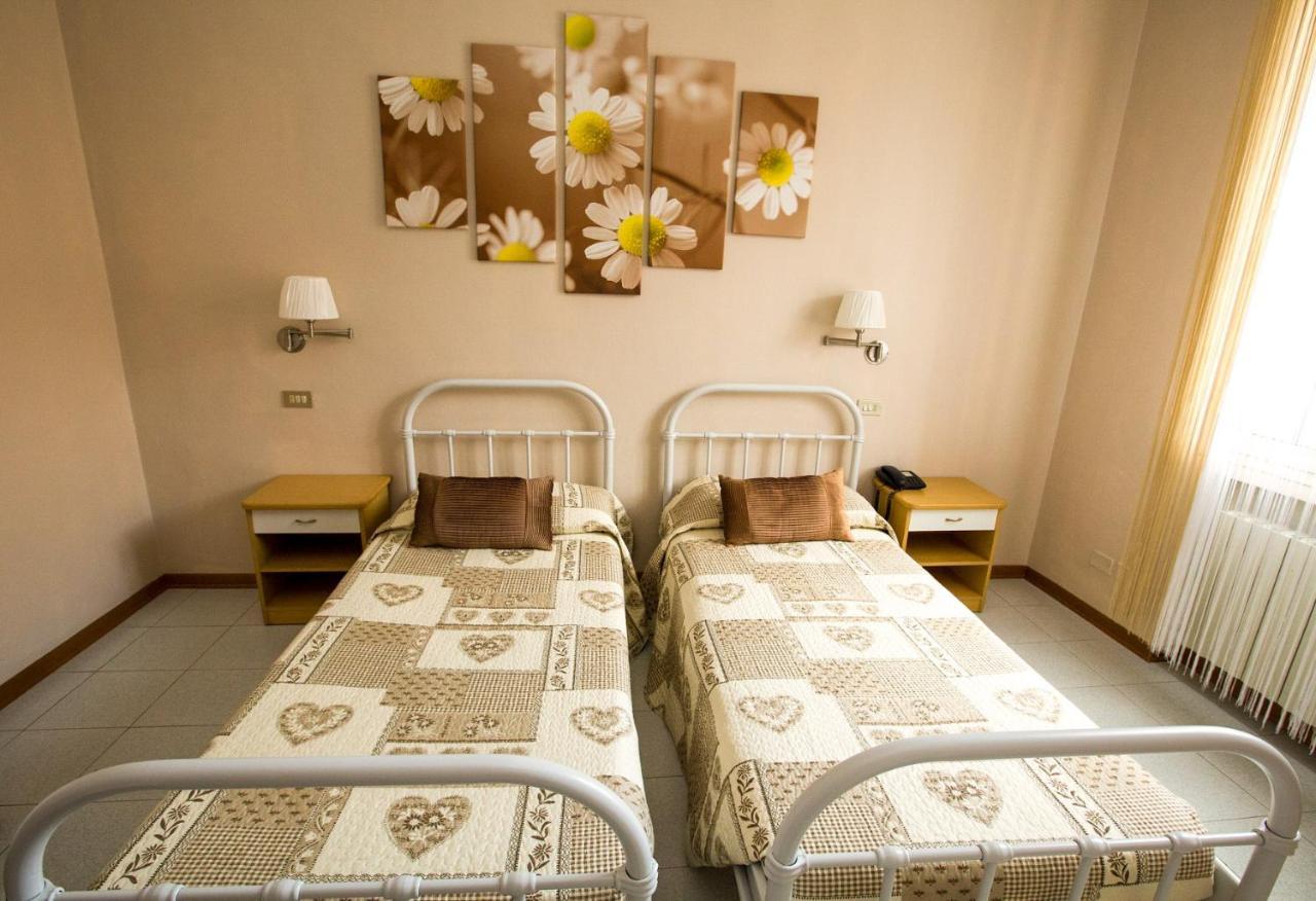 Hotel Arcoveggio Болонья Экстерьер фото