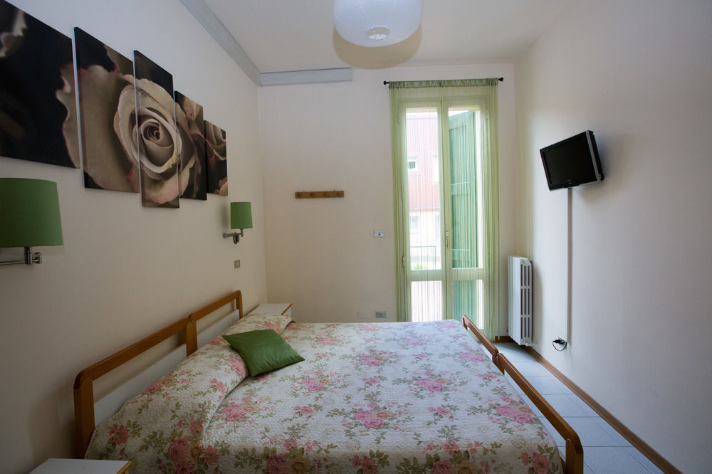 Hotel Arcoveggio Болонья Экстерьер фото